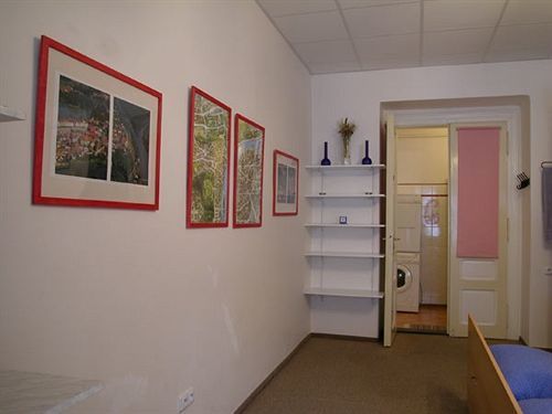 Pragues Rainbow Guest House Екстериор снимка